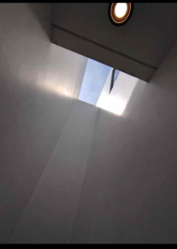 dijual rumah harapan indah