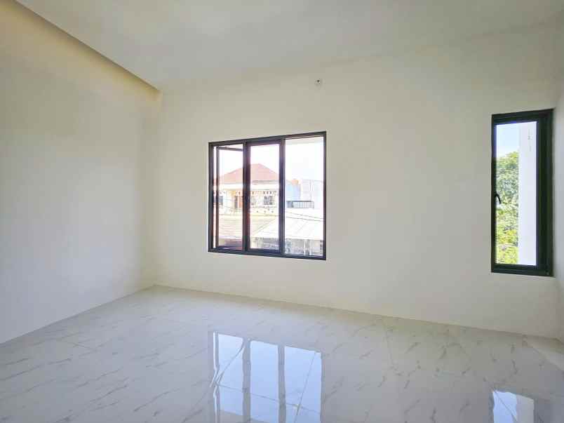 dijual rumah harapan indah