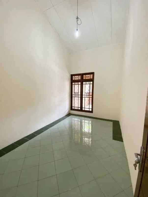 dijual rumah jalan gading raya pondok