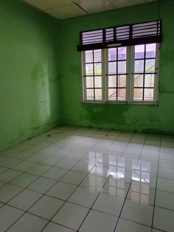 dijual rumah jalan gunung sahari