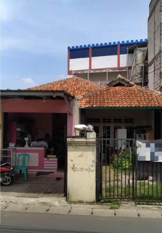 dijual rumah jalan hasan niung kel