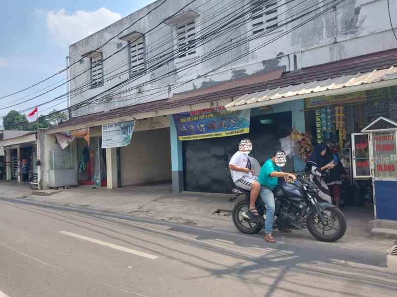 dijual rumah jalan hasanrika jelupang