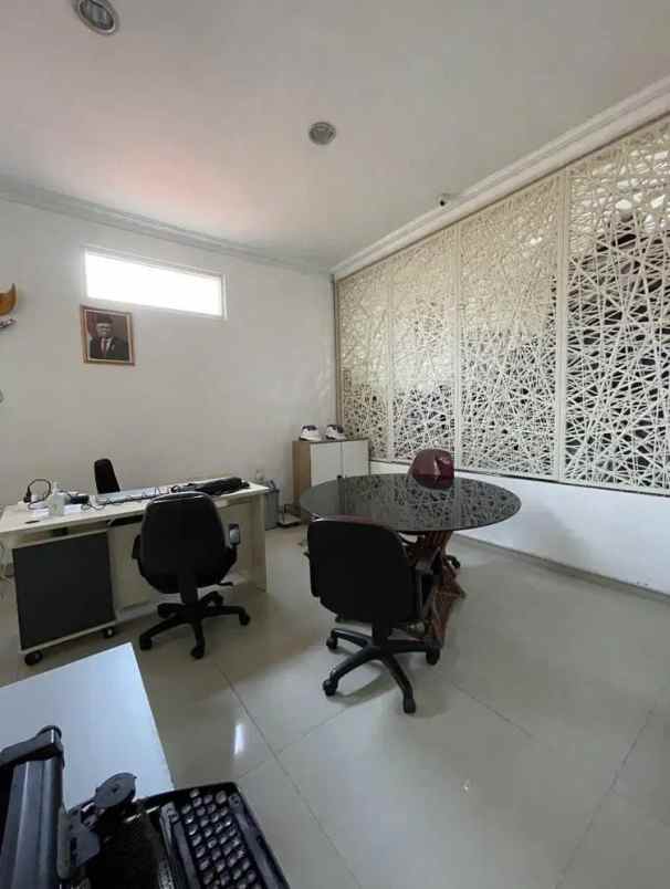 dijual rumah jalan jambi surabaya