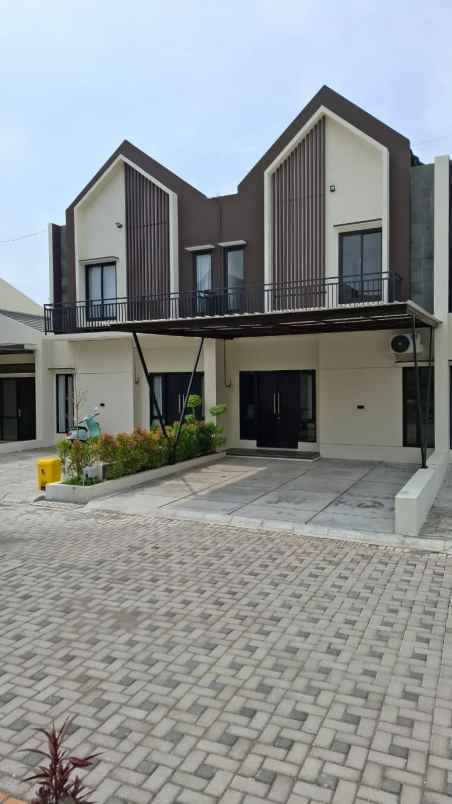 dijual rumah jalan kaliurang km 12