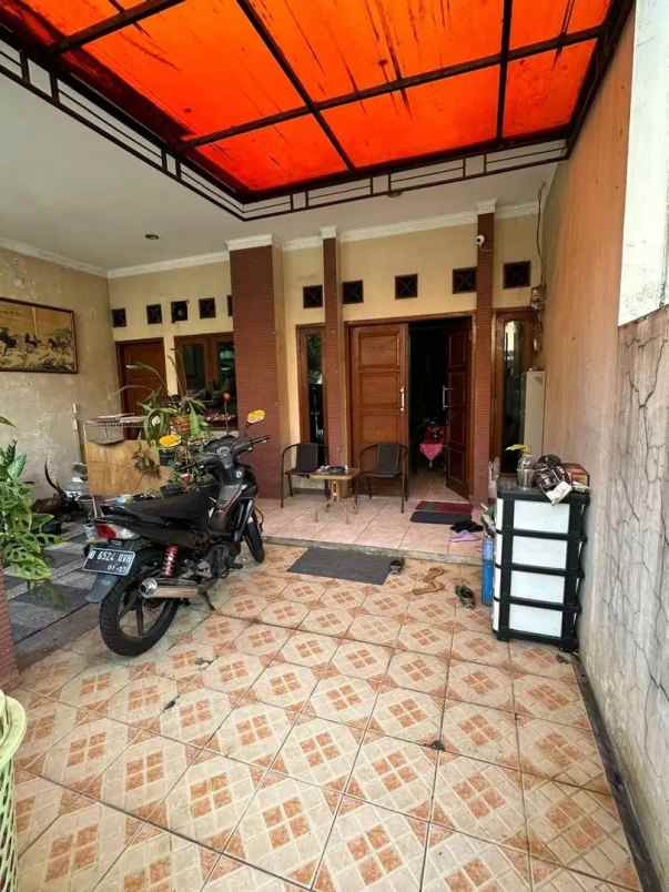 dijual rumah jalan manggar pondok kelapa