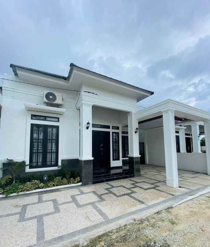 dijual rumah jalan melur panam pekanbaru