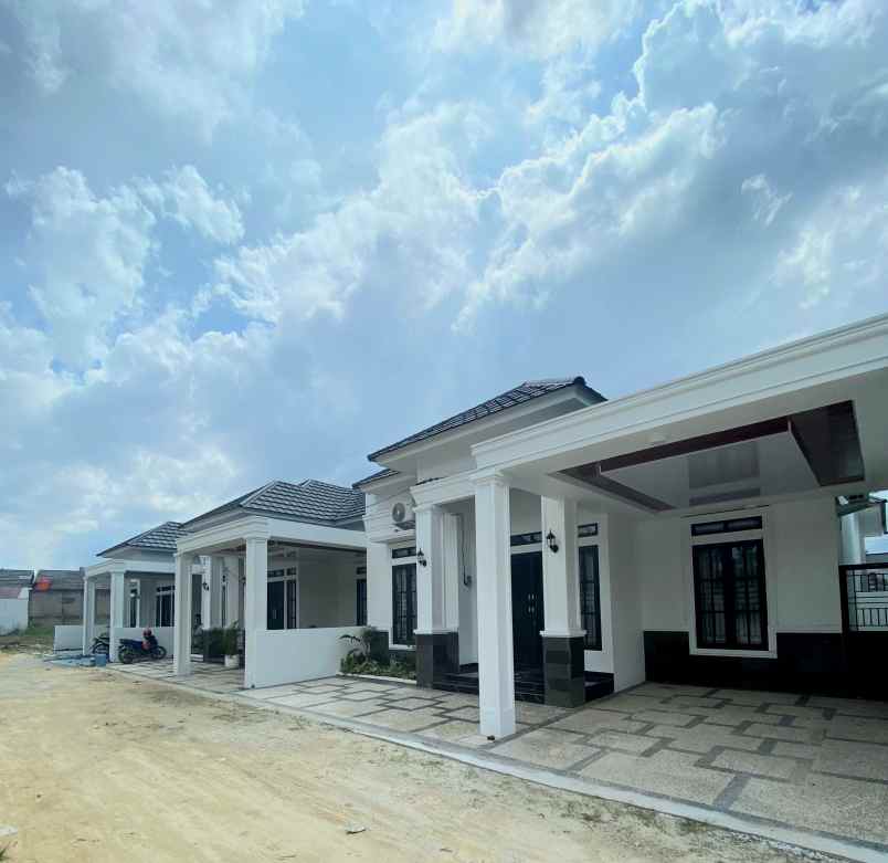 dijual rumah jalan melur panam pekanbaru