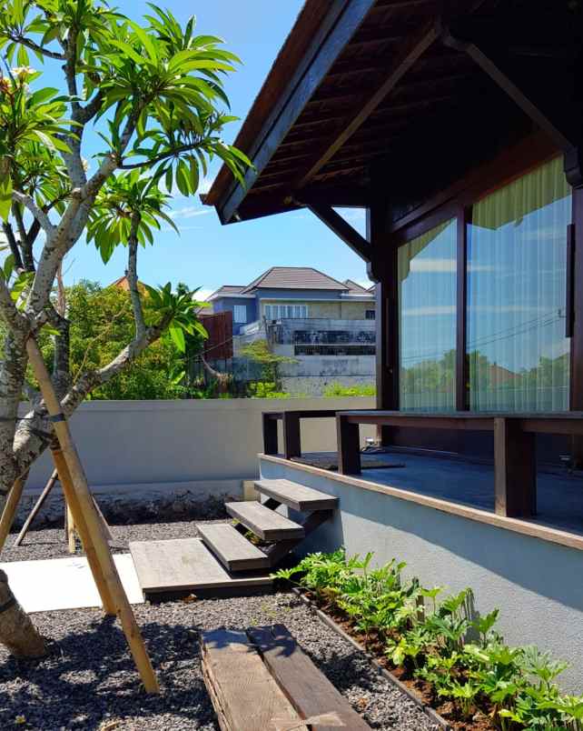 dijual rumah jalan nusa dua kuta badung