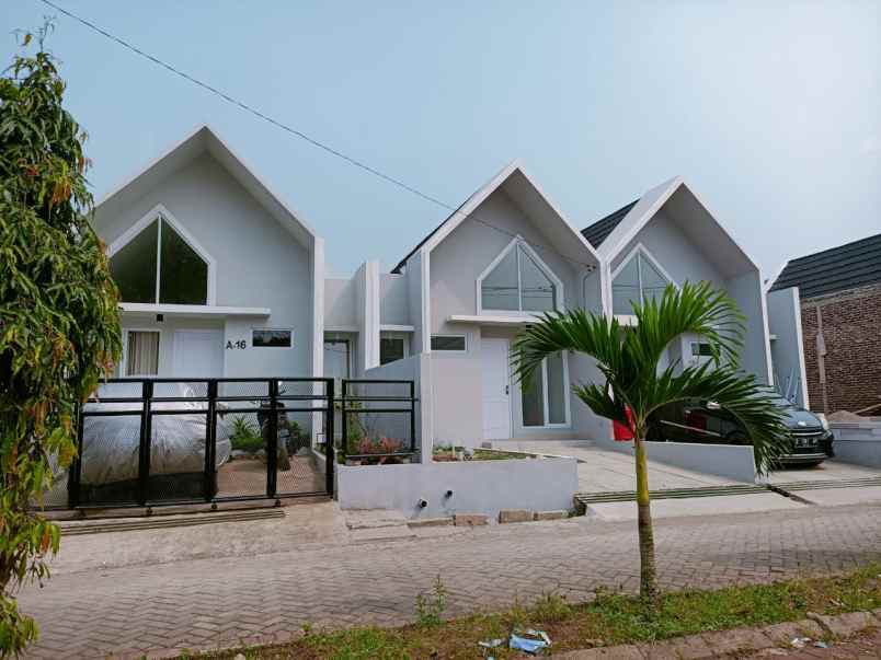 dijual rumah jalan pasir gede