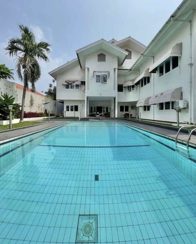 dijual rumah jalan rasamala