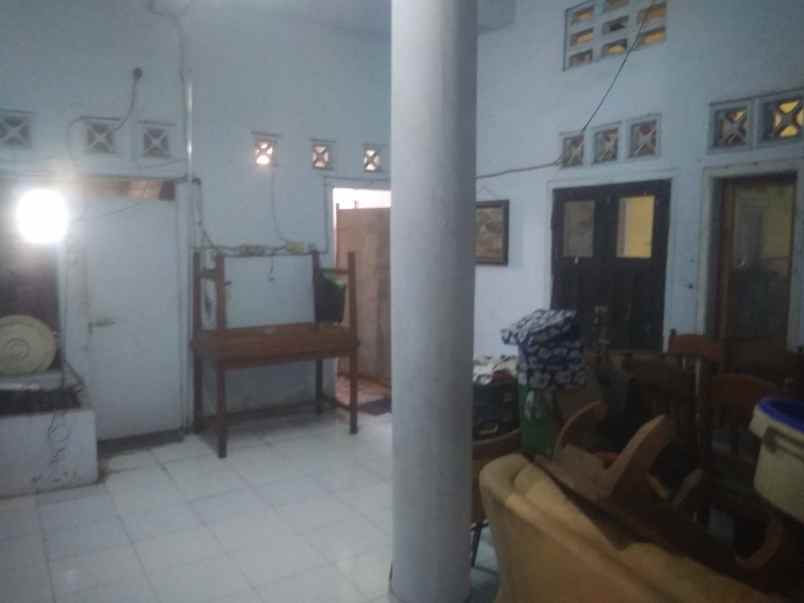 dijual rumah jalan raya bakalan bangil