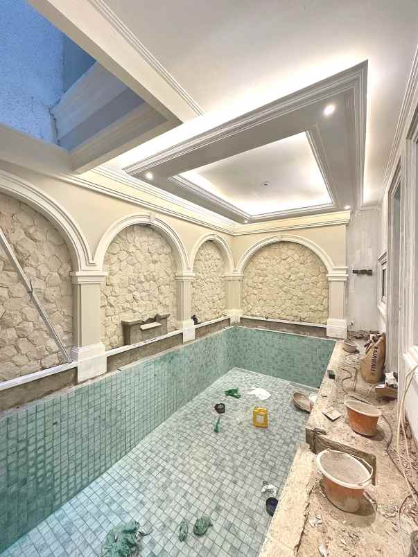 dijual rumah jalan raya jagakarsa