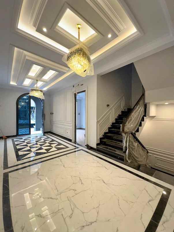 dijual rumah jalan raya jagakarsa