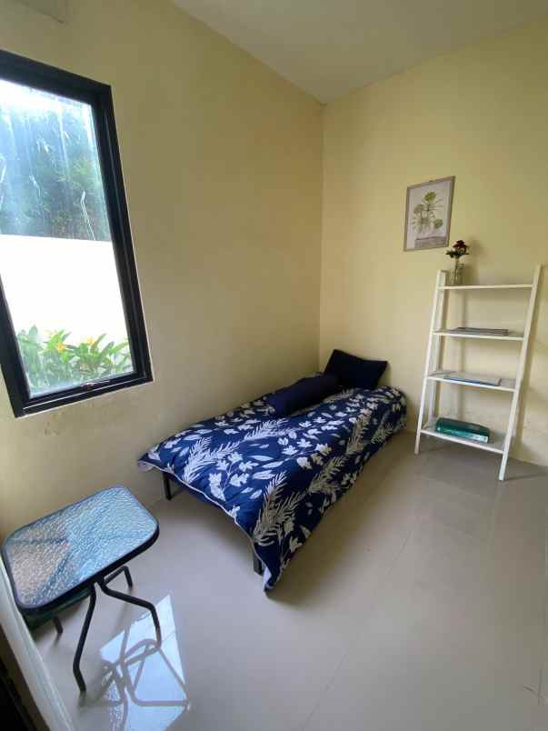 dijual rumah jalan raya kalisuren