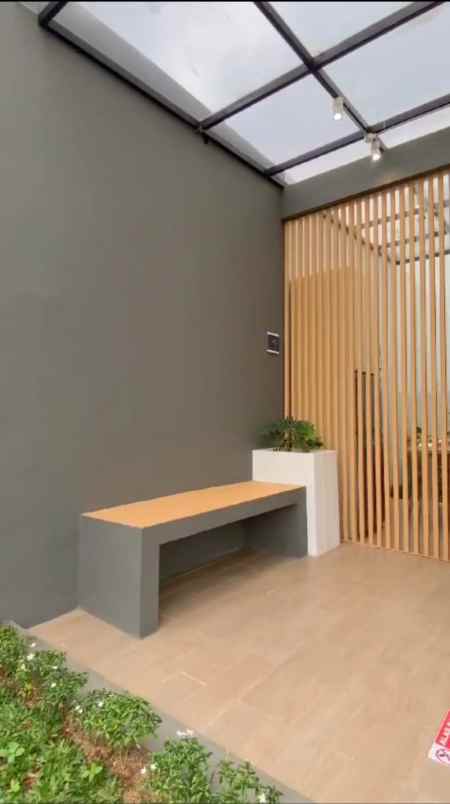 dijual rumah jalan raya serpong bsd