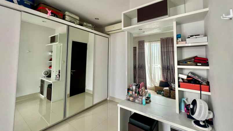 dijual rumah jalan raya veteran tanah