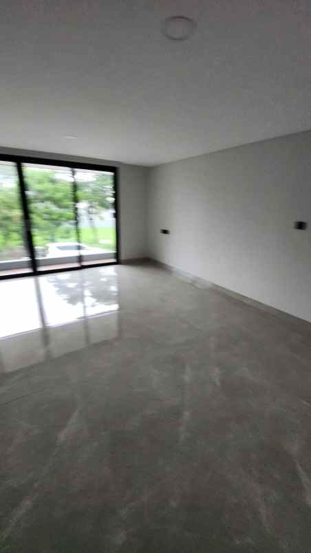 dijual rumah jalan somerset