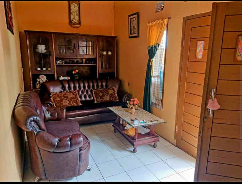 dijual rumah jalan sukamenak