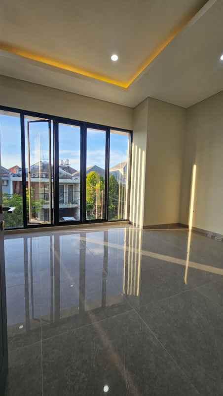 dijual rumah jalan sutorejo kec mulyorejo