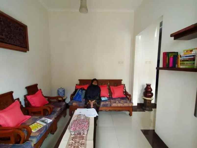dijual rumah jatibening