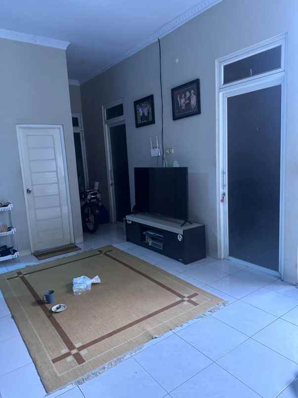 dijual rumah jatiluhur