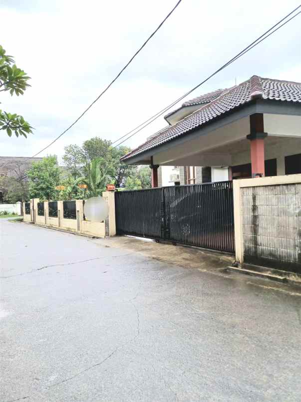 dijual rumah jatiwaringin bekasi jawa barat