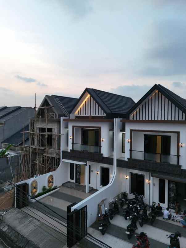 dijual rumah jl abadi