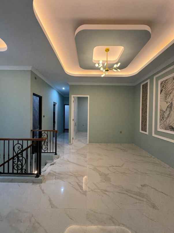 dijual rumah jl abadi