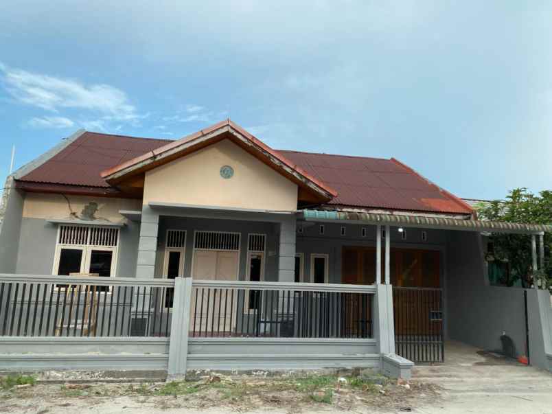 dijual rumah jl air hitam