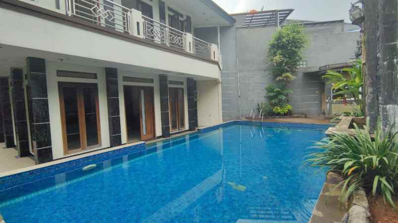 dijual rumah jl alternatif cibubur