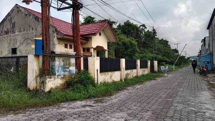 dijual rumah jl bakti arifin ahmad