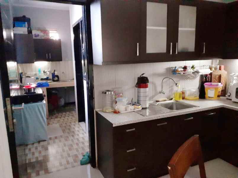 dijual rumah jl bukit indah gegerkalong