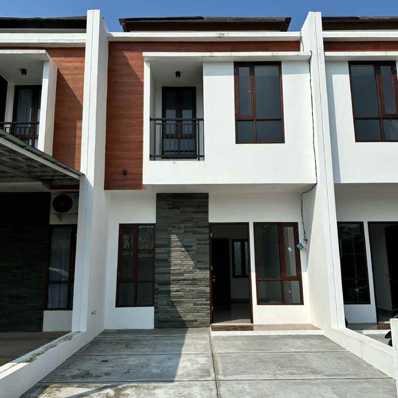 dijual rumah jl cemara vi duren seribu