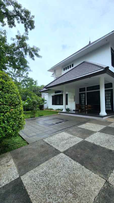 dijual rumah jl citarum dk gedung sate