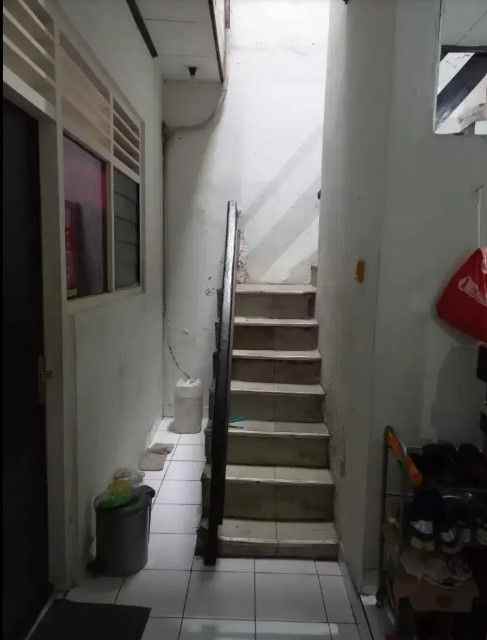 dijual rumah jl danau toba