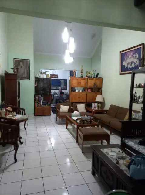 dijual rumah jl danau toba