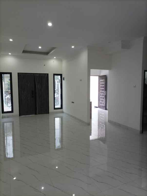 dijual rumah jl duren sawit raya duren