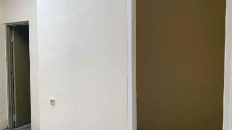 dijual rumah jl gayung kebonsari