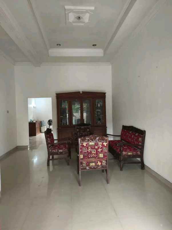 dijual rumah jl godean km 6