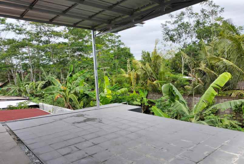 dijual rumah jl kaliurang km 12 5