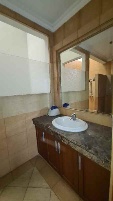 dijual rumah jl kartini