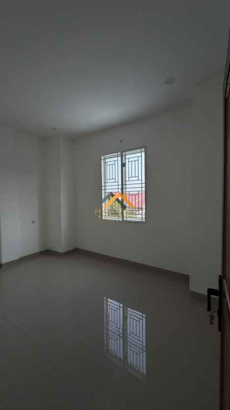 dijual rumah jl karya bakti indra kasih