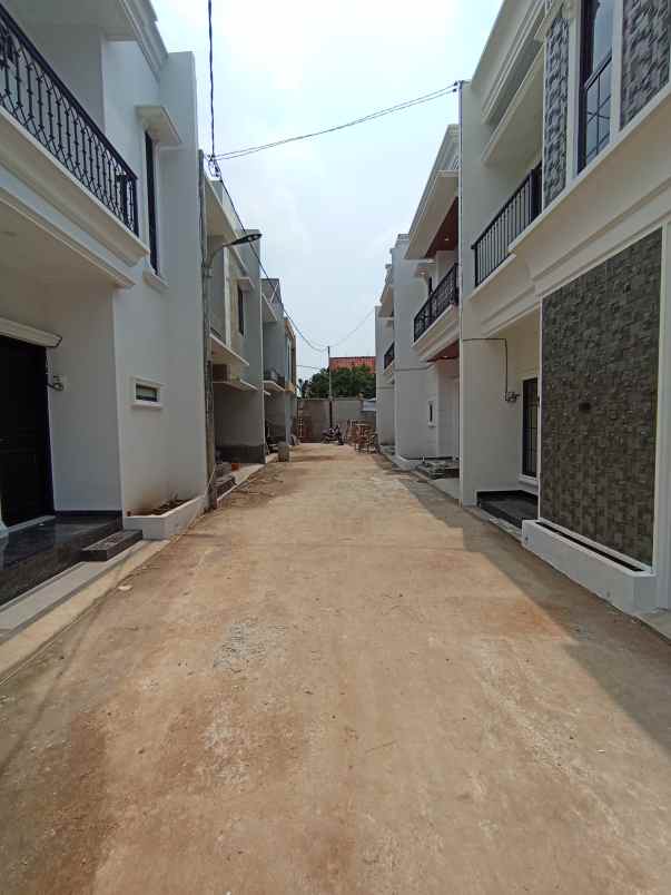 dijual rumah jl keadilan raya pancoran