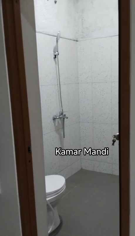 dijual rumah jl kebayoran lama