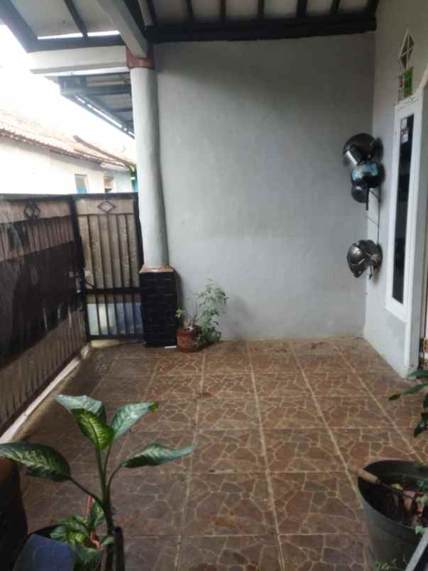 dijual rumah jl kh abdurrahman no 148