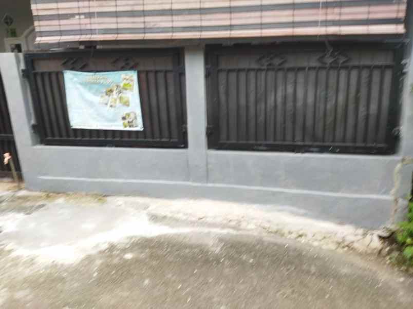 dijual rumah jl kh abdurrahman no 148