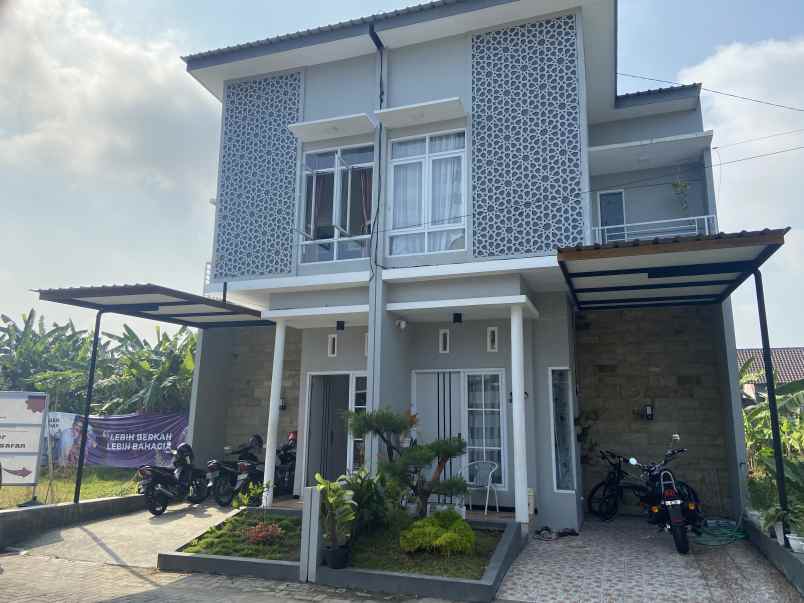 dijual rumah jl mangunkarso no 48 toyoresmi