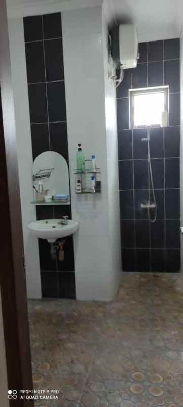 dijual rumah jl masjid al wustho pondok