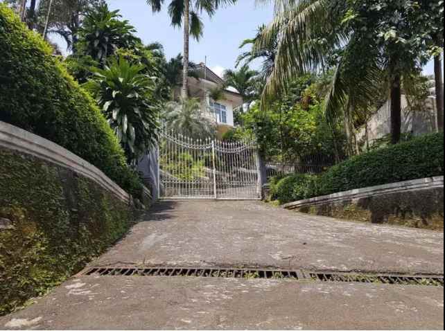 dijual rumah jl musyawarah