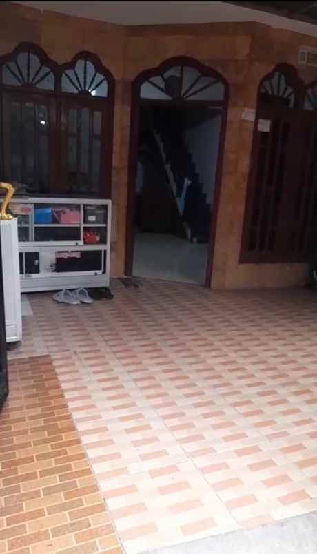 dijual rumah jl pacar kembang